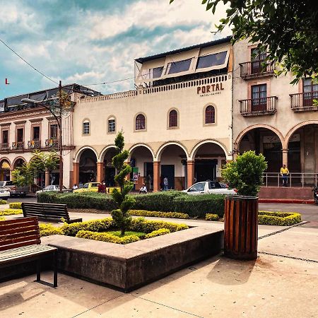 Hotel Portal & Suites Ciudad Hidalgo Dış mekan fotoğraf